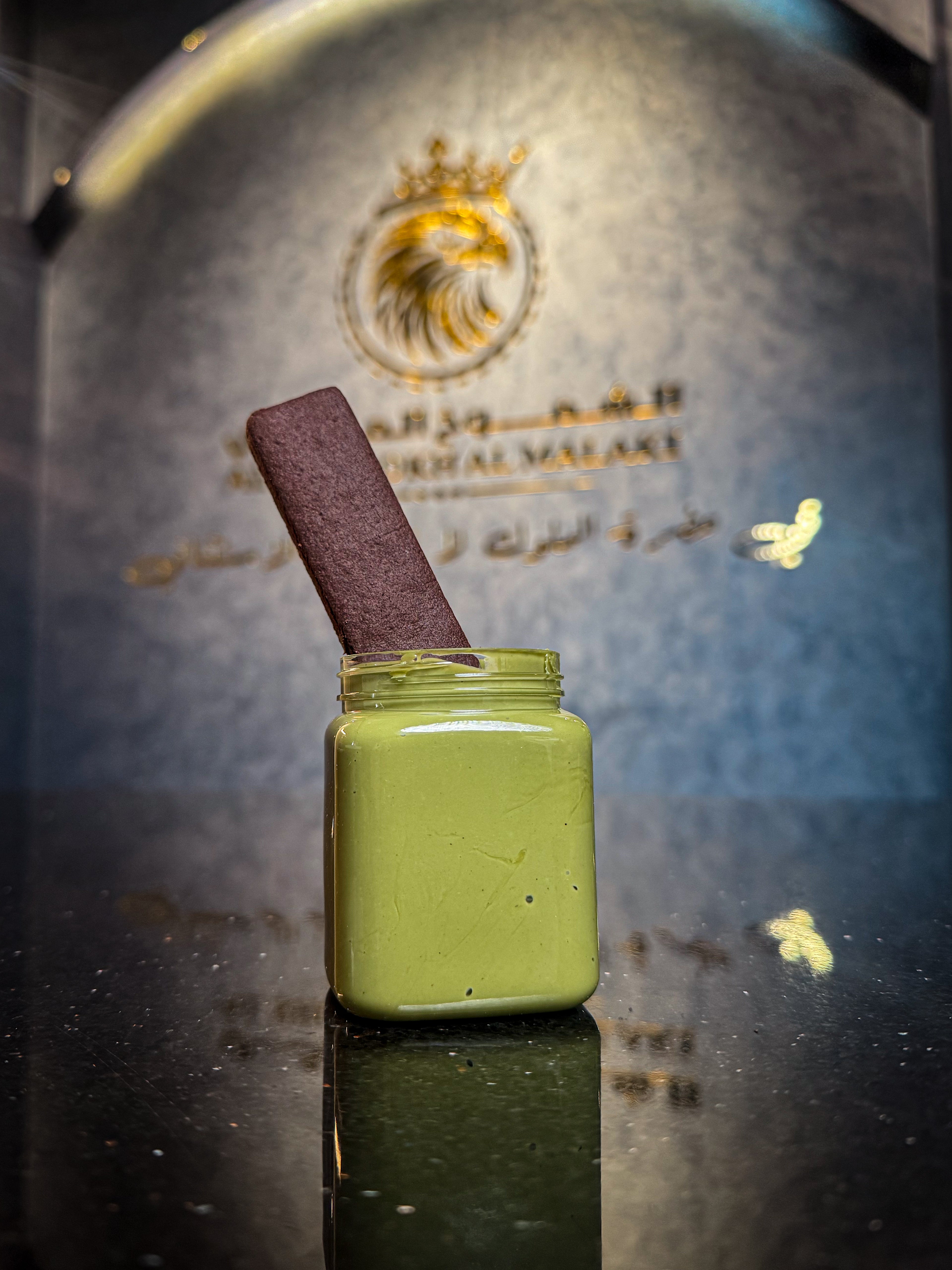 اصابع البيتيفور الملكية مع الصوصات